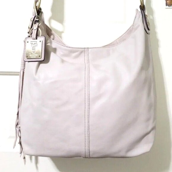 Tignanello Beige 100% Leather Large Shoulder Bag Purse Magnet Close Stud Bottom - Picture 2 of 16